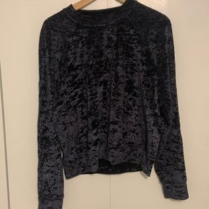 Lululemon crushed velvet Warm Down Crew